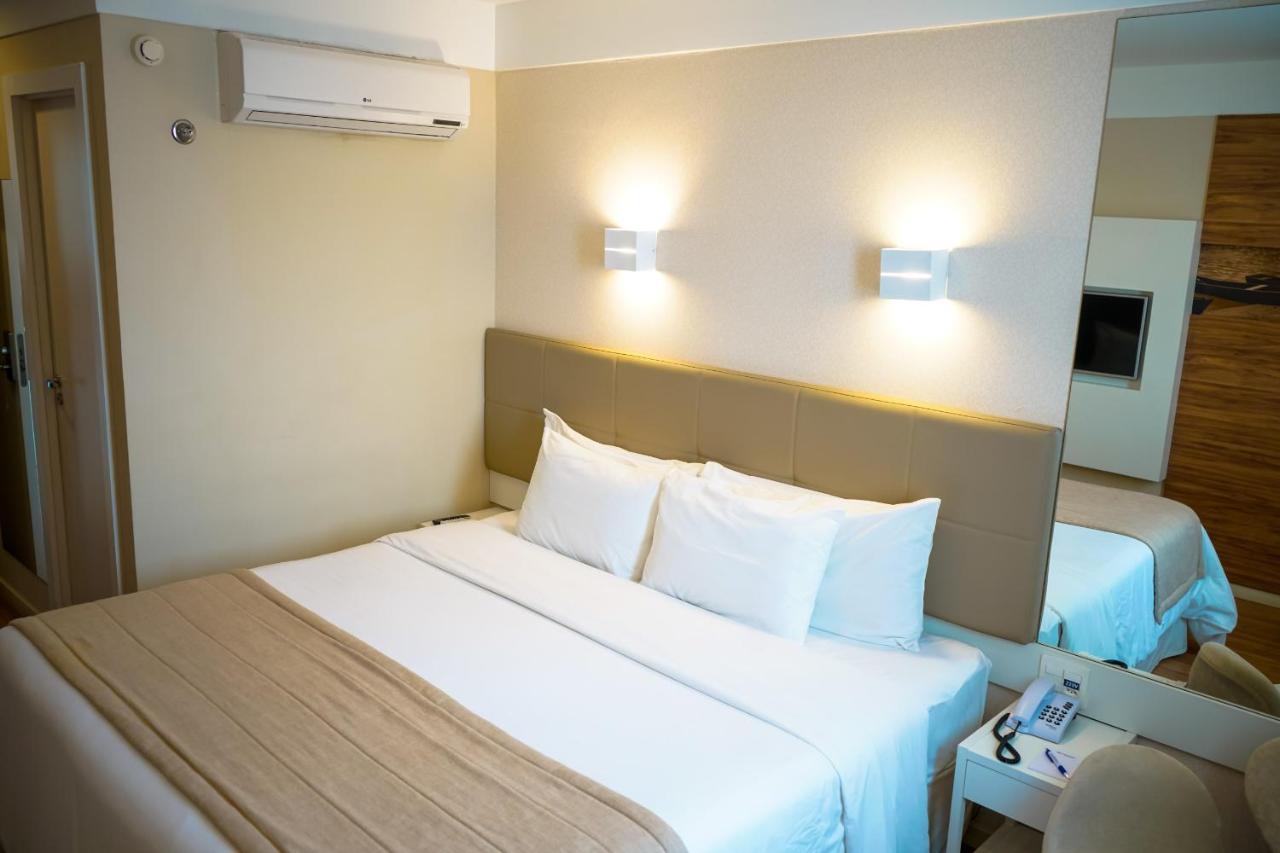 Linhares Design Hotel לינארס מראה חיצוני תמונה